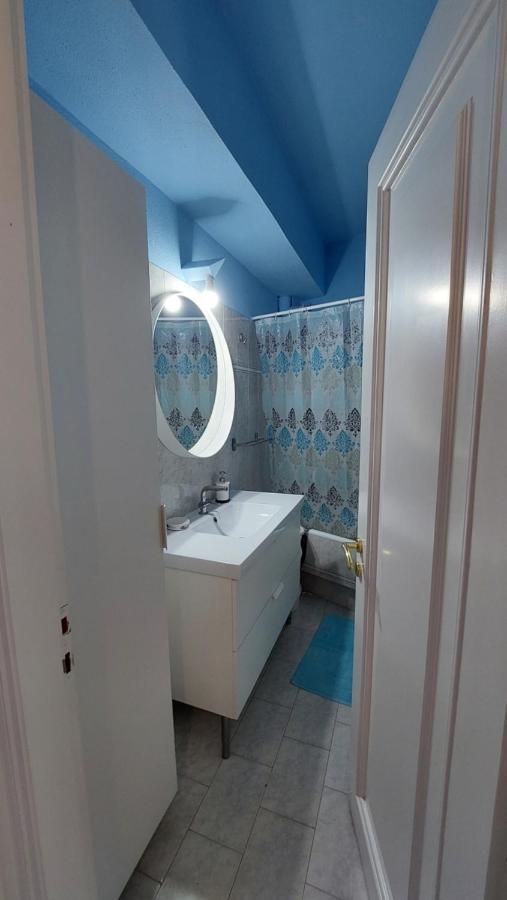 Vicky'S Place Артеміда Екстер'єр фото