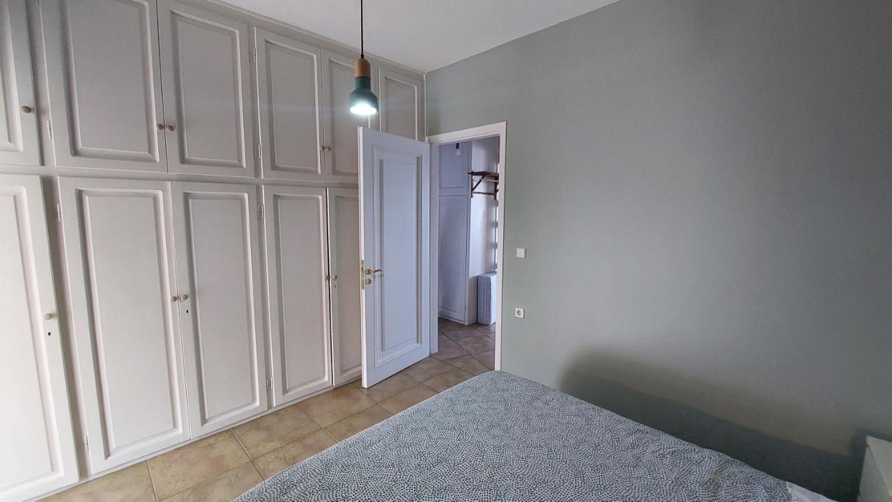 Vicky'S Place Артеміда Екстер'єр фото
